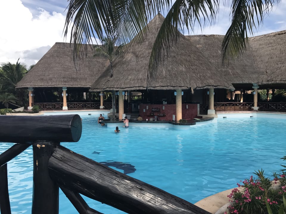 Pool Grand Palladium Kantenah Resort & Spa