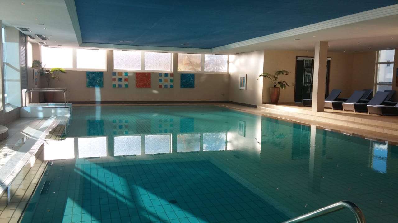 Innenpool Strandhotel Georgshöhe