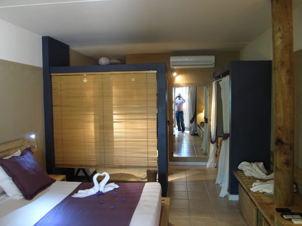 Kleiner Blick ins Zimmer Veranda Pointe aux Biches Hotel