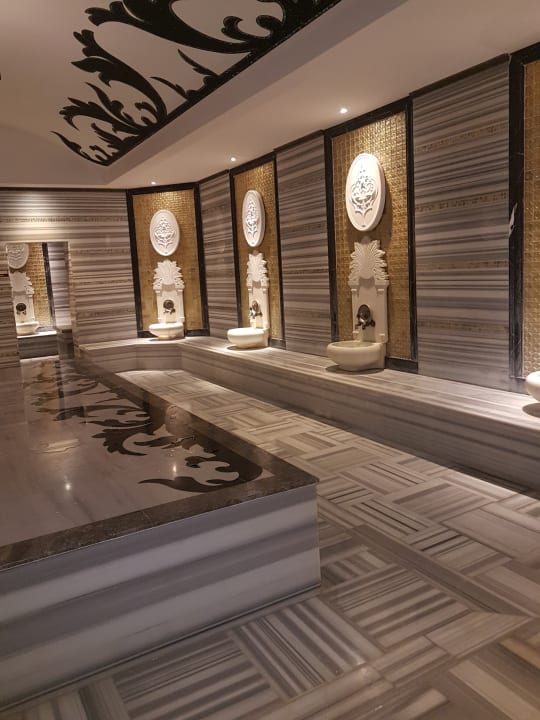 Sonstiges Azura Deluxe Resort & Spa Hotel