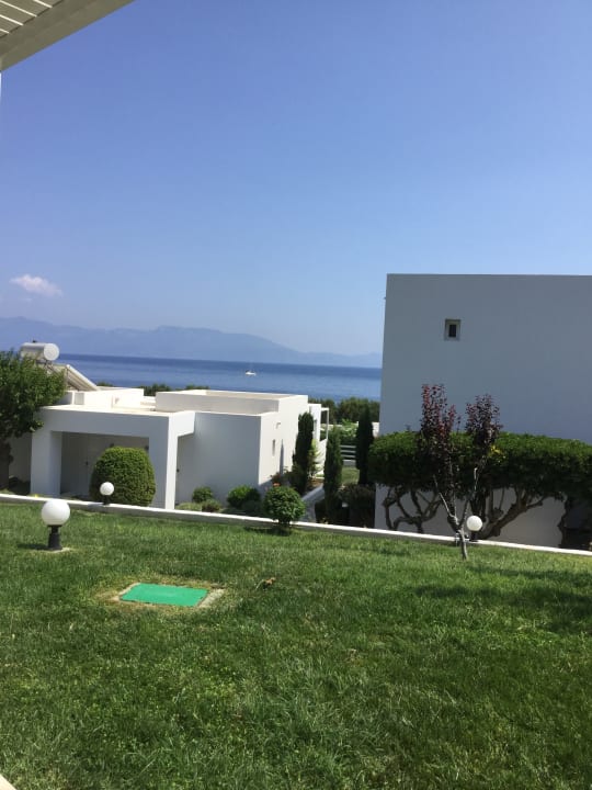 Gartenanlage Dimitra Beach Hotel & Suites