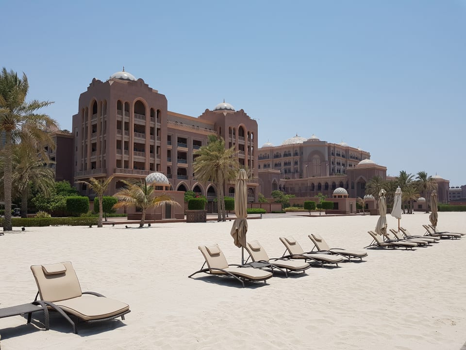 Strand Emirates Palace Mandarin Oriental