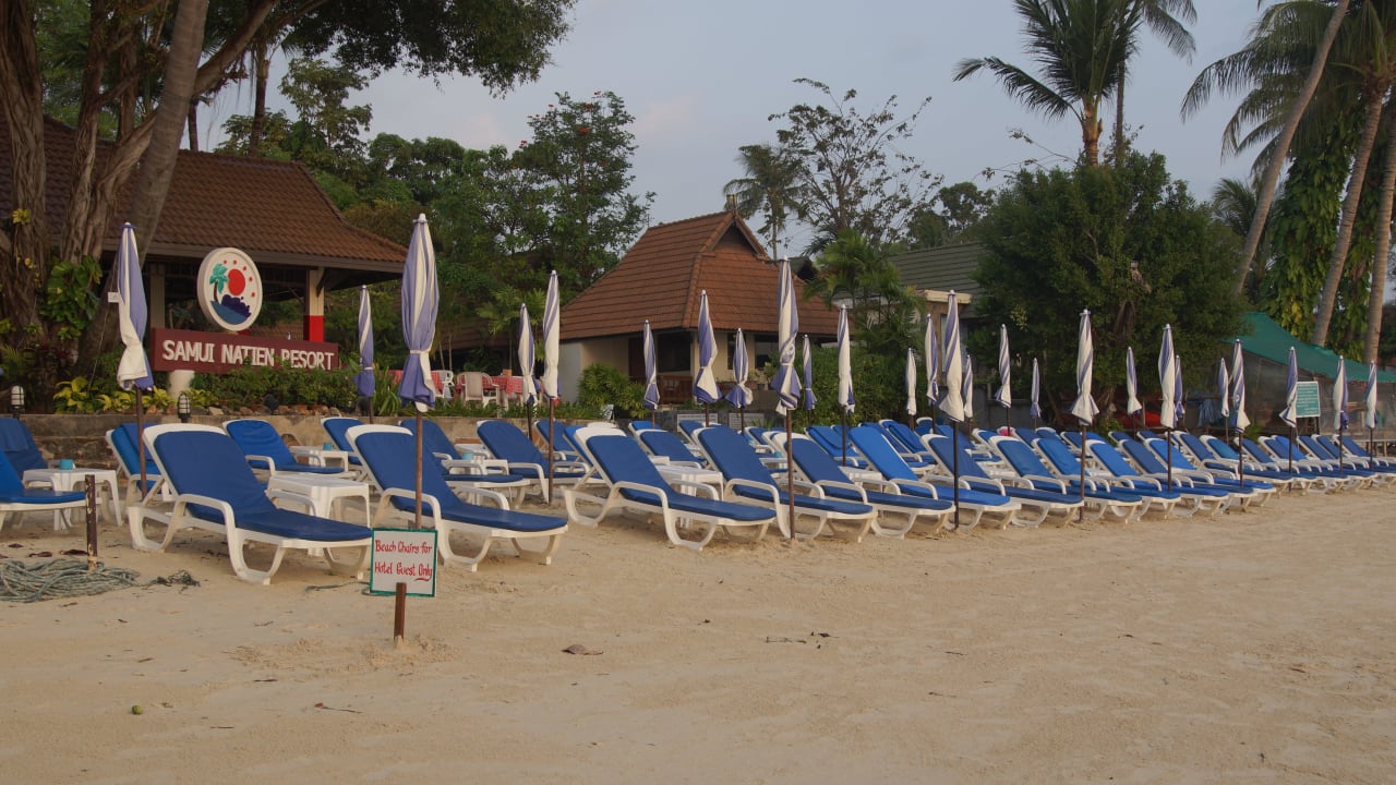 Hotelliegen Samui Natien Resort