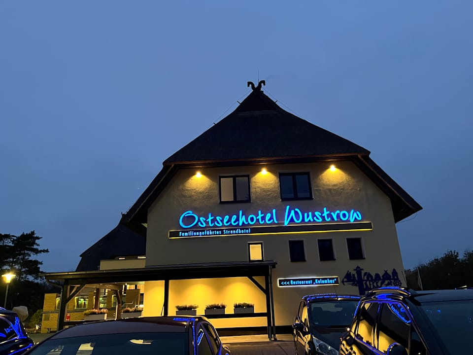 Außenansicht Ostseehotel Wustrow