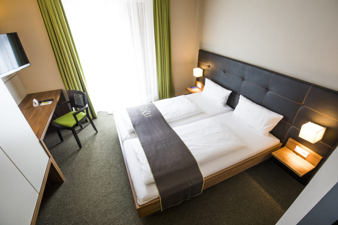 Zimmer RiKu HOTEL Weißenhorn