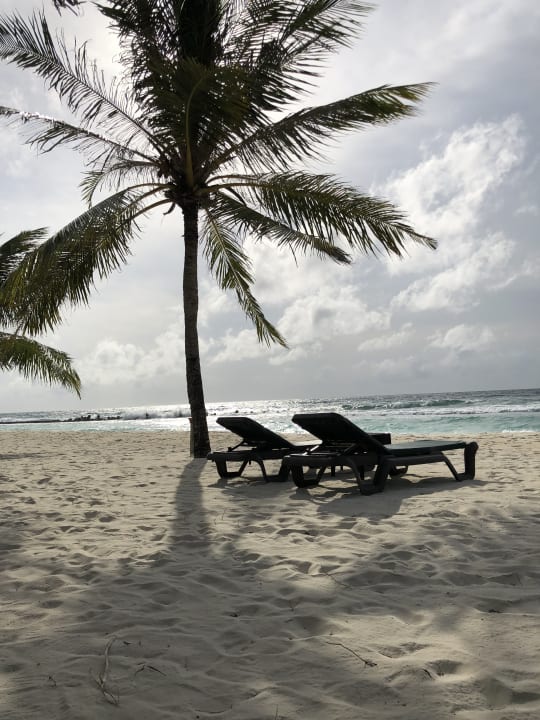 Strand Kuredu Island Resort & Spa