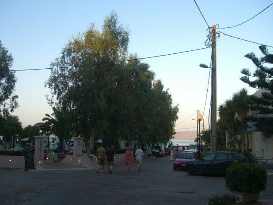 Zugang Garten Eden Corissia Beach Hotel