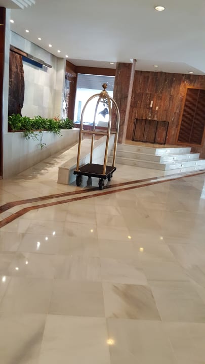 Lobby Hotel Serrano Palace