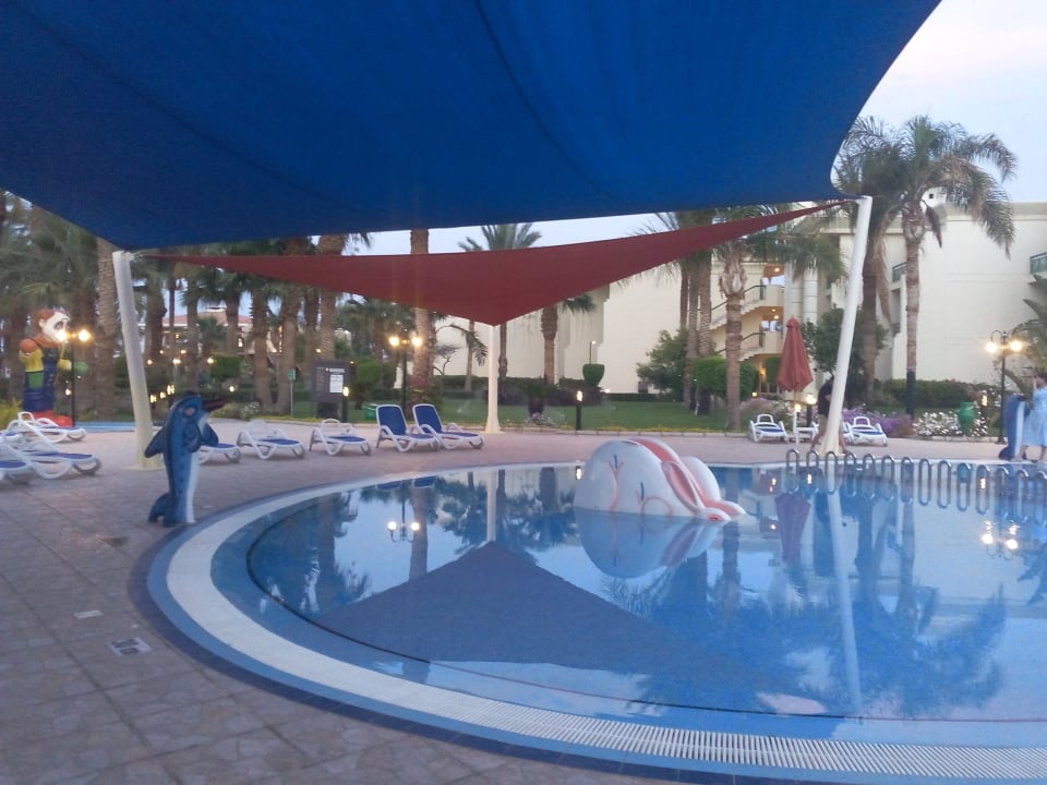Pool Swiss Inn Resort Hurghada