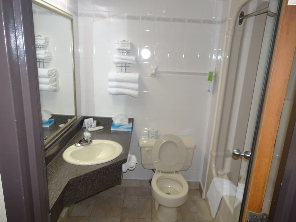 Zimmer Hotel Days Inn - Near the Falls