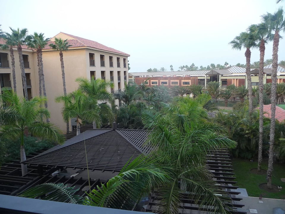 Ausblick in den Hofbereich Lopesan Costa Meloneras, Resort & Spa