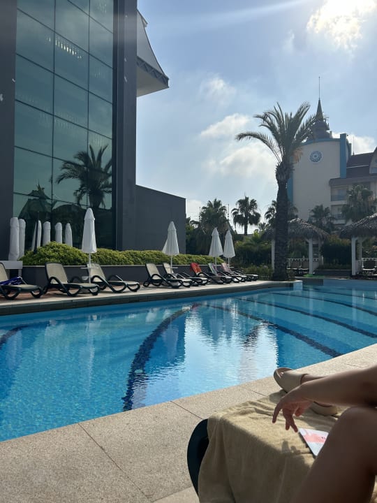 Pool Well Palace Side