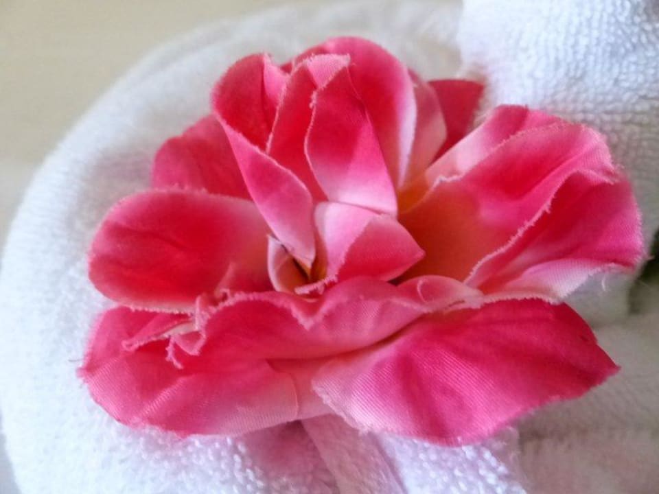 Deko auf dem Bett mit Handtüchern Sunis Kumköy Beach Resort Hotel & Spa