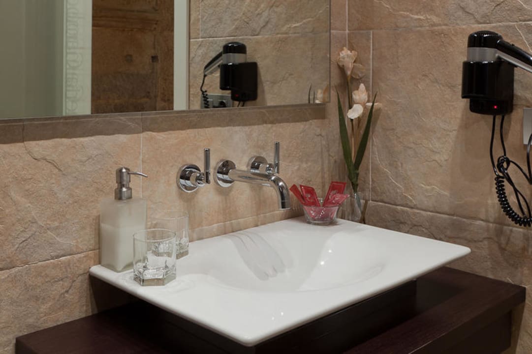Detalle lavabo Hotel Puerta Gamboa