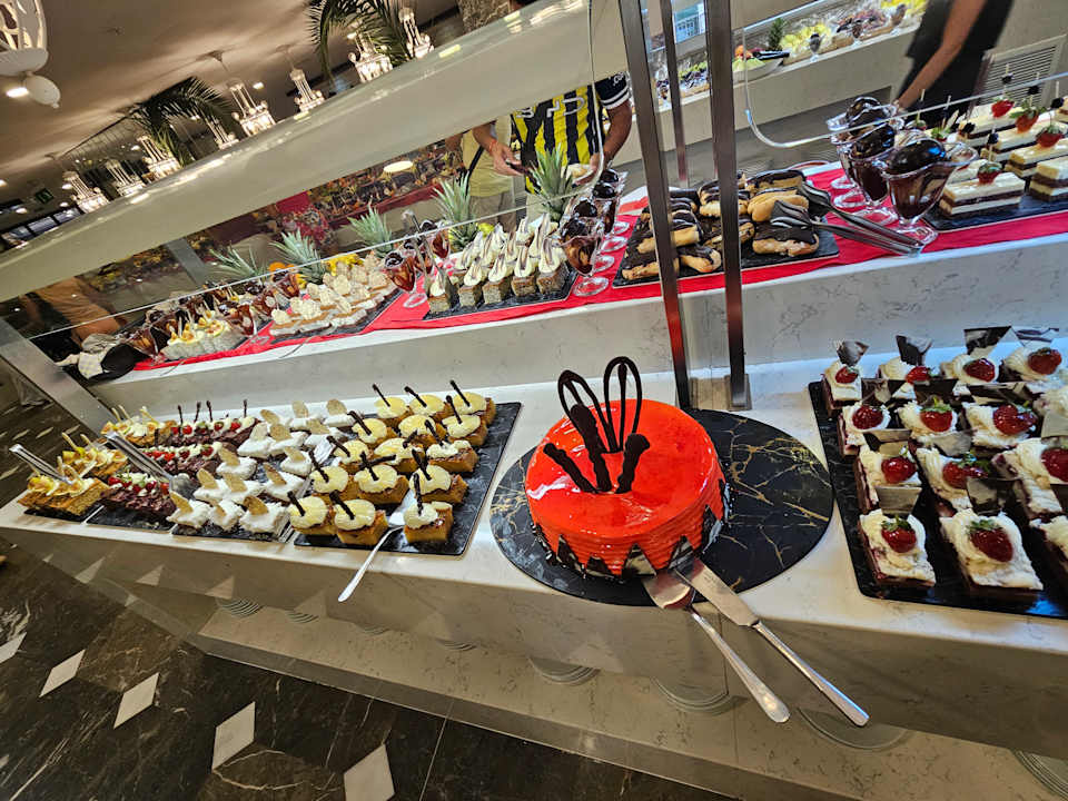 Gastro Royal Atlantis Beach Hotel