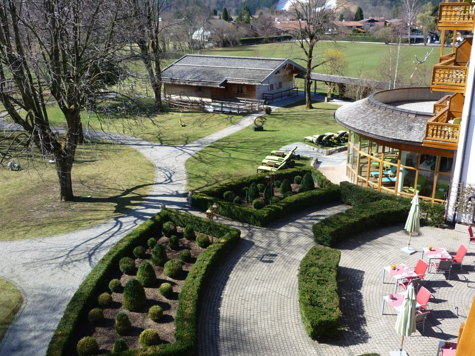 Blick in den Garten Parkhotel Egerner Höfe
