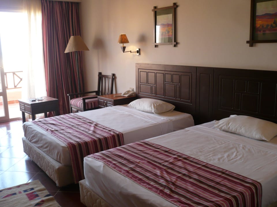 Zimmer bei der Ankunft Laguna Beach Marsa Resort