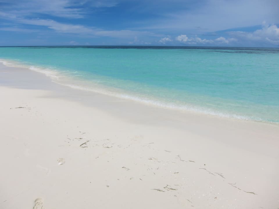 Strand im Südbereich Kuredu Island Resort & Spa