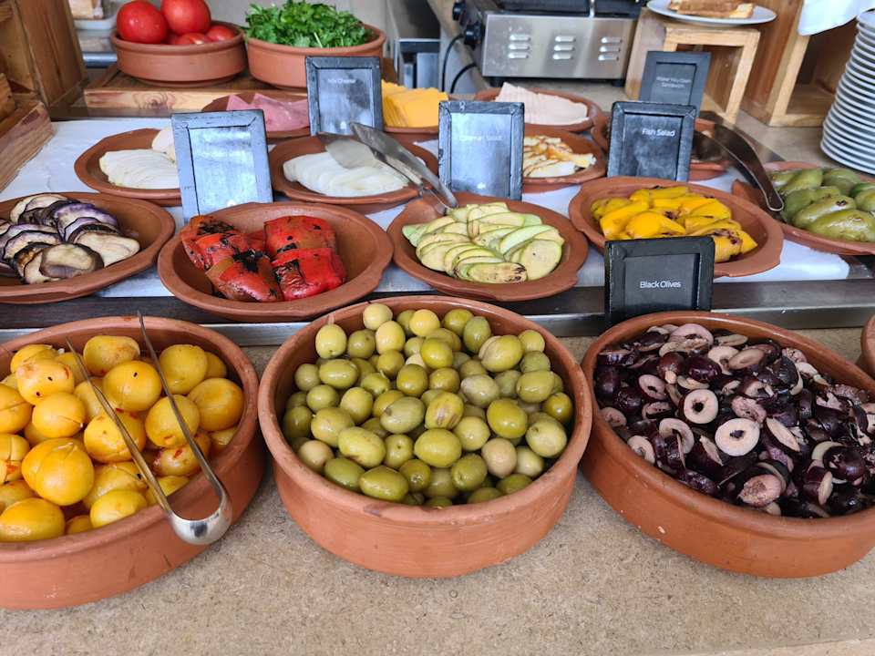 Gastro Serry Beach Resort