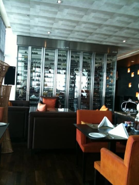 Der "Weinschrank"... VIE Hotel Bangkok, MGallery