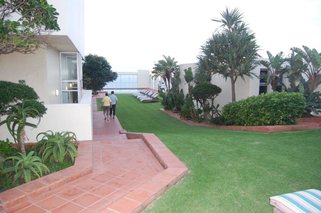 23.Etage mit Pool Hotel Southern Sun Maharani