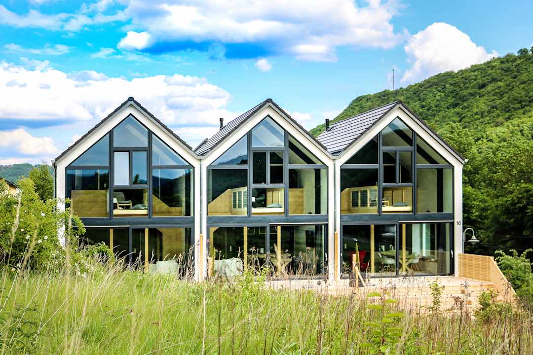 Außenansicht Mosel Chalets Designferienhäuser an der Mosel