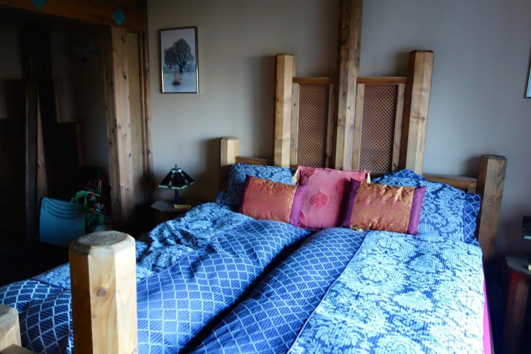 Bett im Maya Zimmer Ferndale Guesthouse