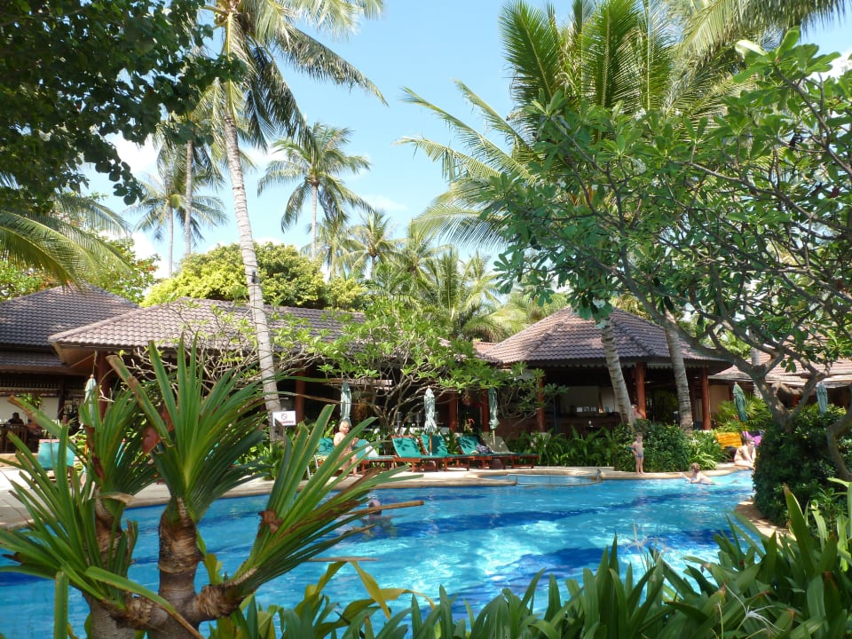 Pool mit Restaurant Hotel Baan Chaweng Beach Resort & Spa