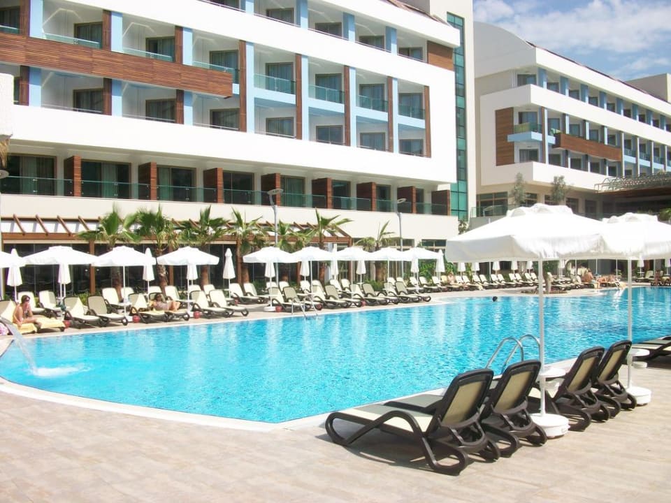 Pool Port Side Resort Hotel