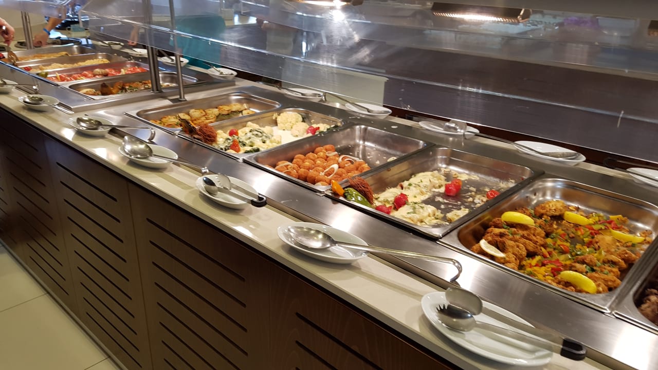 Gastro Crystal Springs Beach Hotel