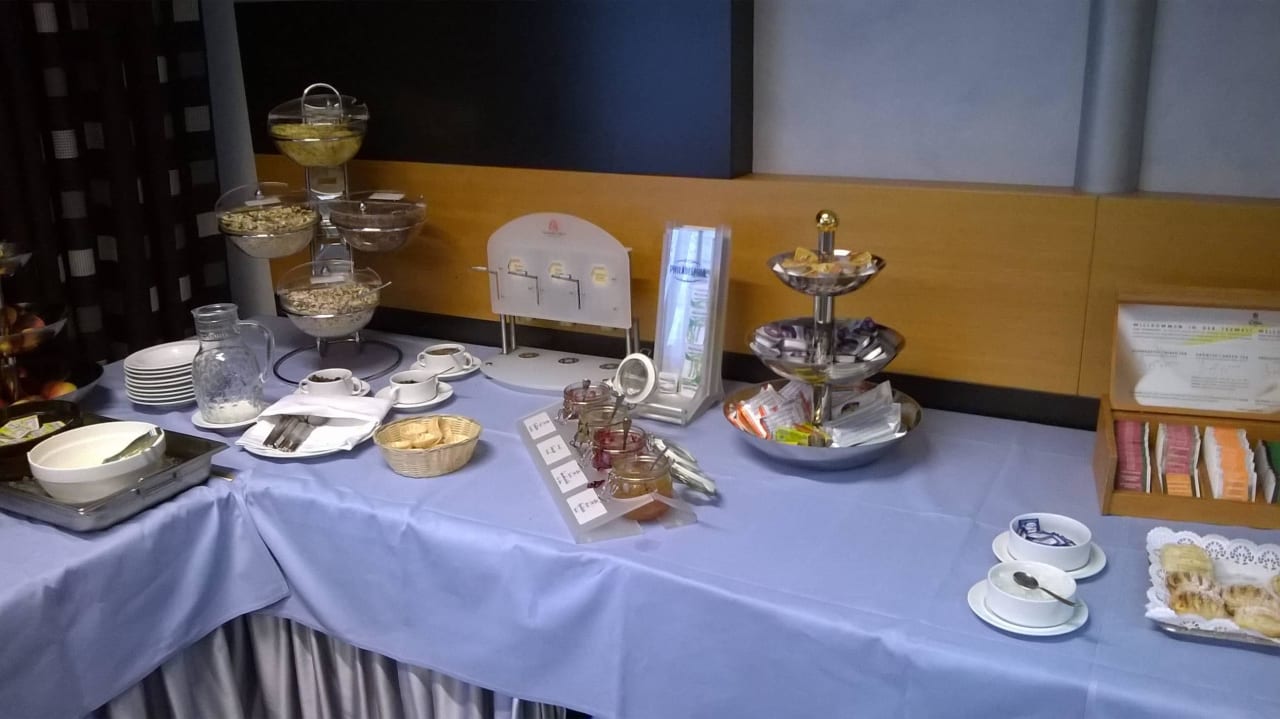 Frühstücksbuffet Nebenraum SEEhotel Friedrichshafen