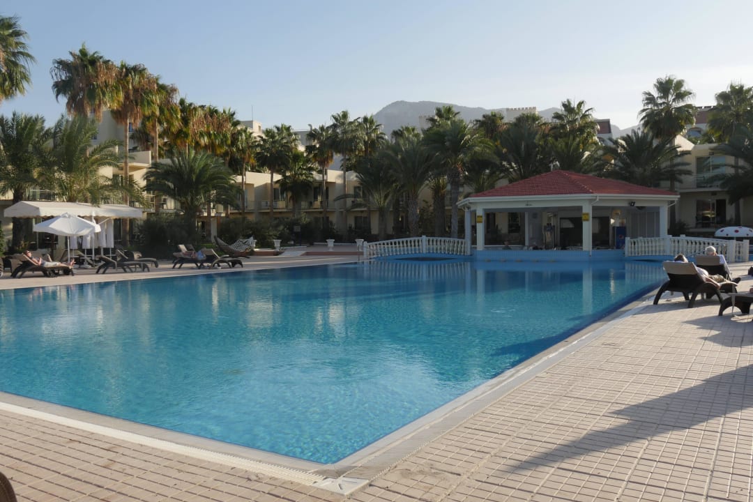 Ausschnitt vom großen Pool vom Oscar Resort Hotel Oscar Resort Hotel