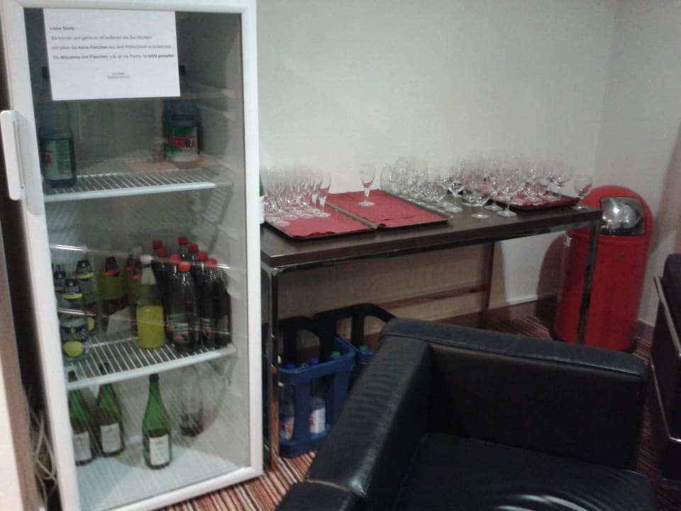 Selbstbedienung im Keilberg Rathaushotels Oberwiesenthal