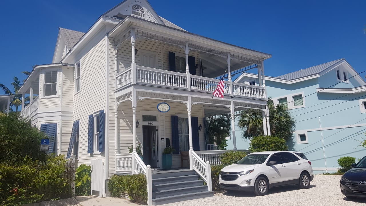 Außenansicht Hotel Azul Key West