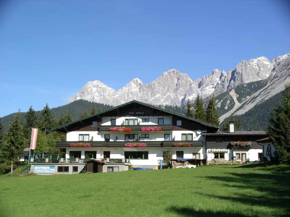 Außenansicht Kraftplatz am Dachstein - BioHotel Herold