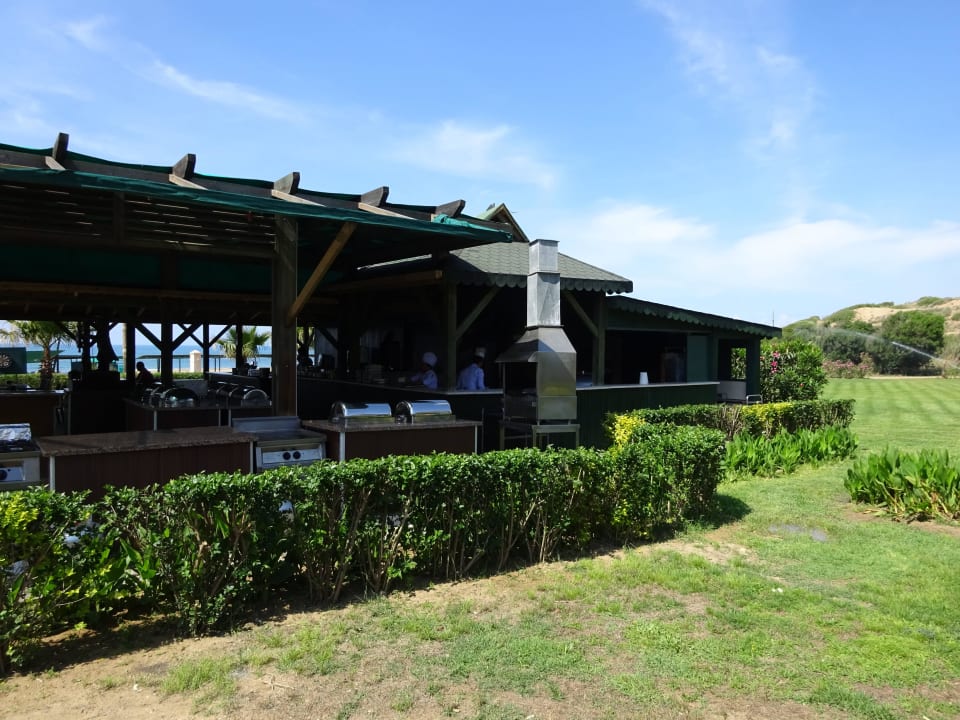 Mittagessen an der Beachbar Royal Atlantis Beach Hotel
