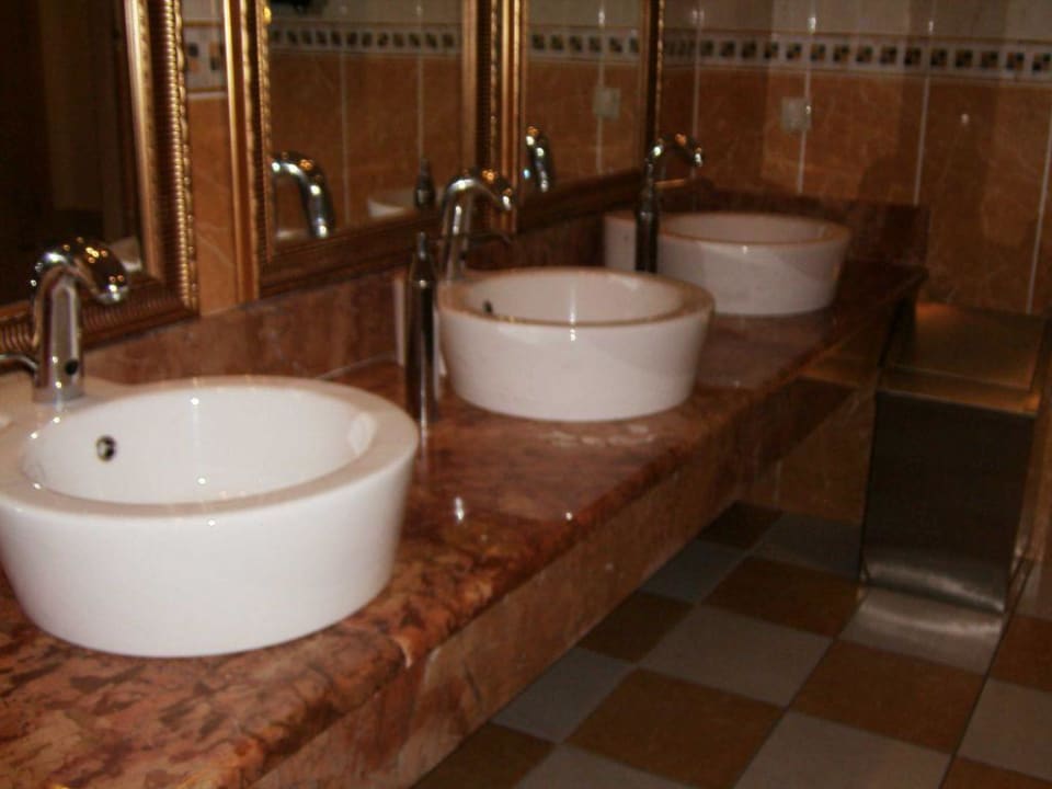 Teilansicht der Sanitären Anlage Sunis Kumköy Beach Resort Hotel & Spa