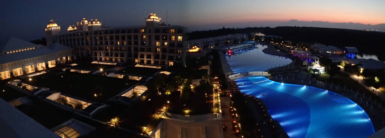 Nachtausblick vom Zimmer Titanic Deluxe Golf Belek
