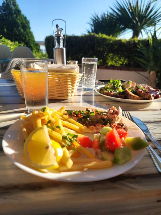 Gastro Hotel Sineva Beach