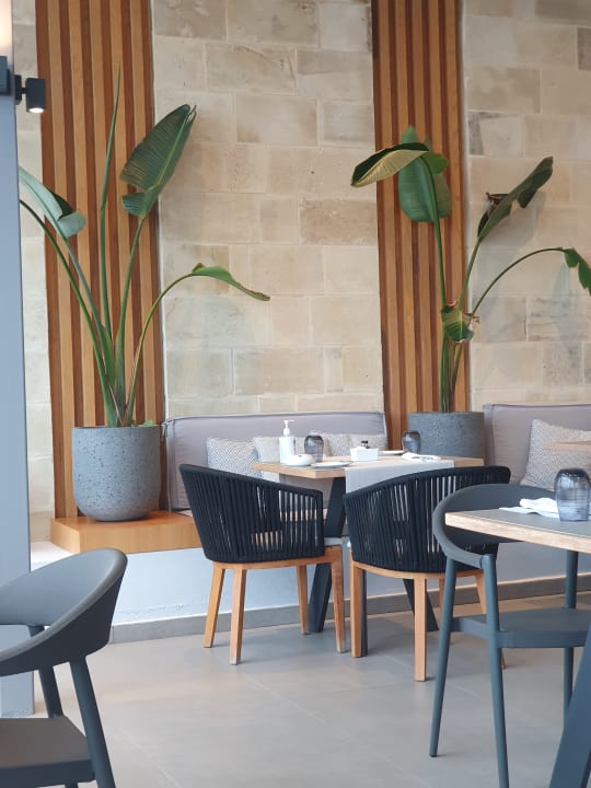 Gastro Ikones Seafront Luxury Suites