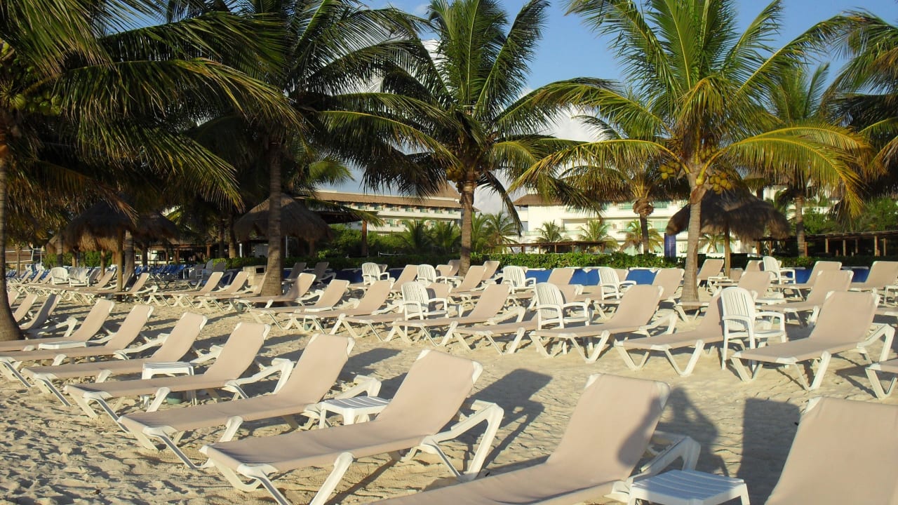 Liegen gab es genug BlueBay Grand Esmeralda