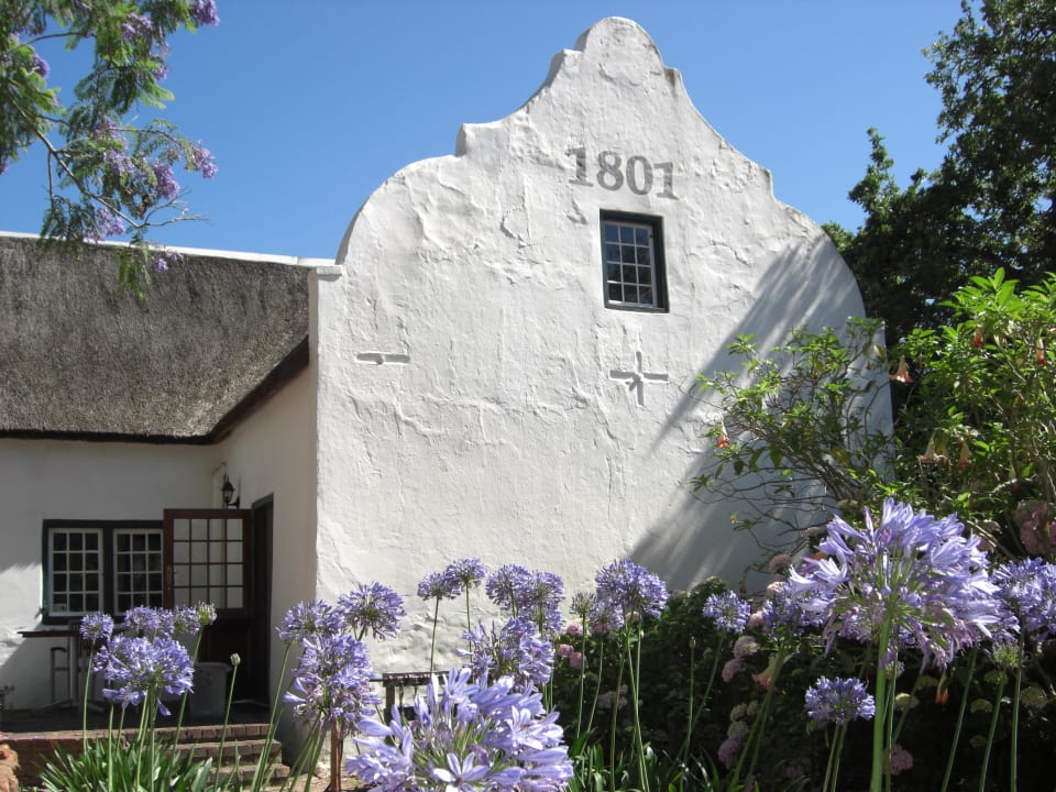 Manor house of estate 1801 De Kloof Luxury Estate