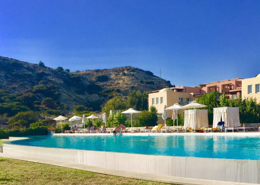 Pool Atlantica Belvedere Resort