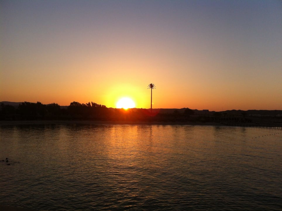 Sonnenuntergang Mövenpick Resort El Quseir