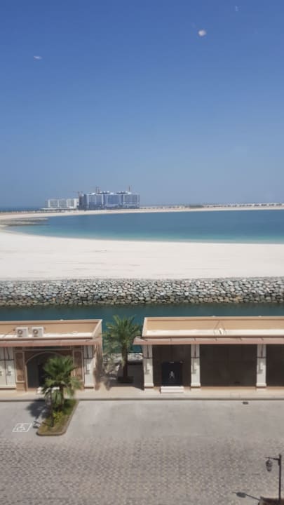 Strand DoubleTree by Hilton Resort & Spa Marjan Island