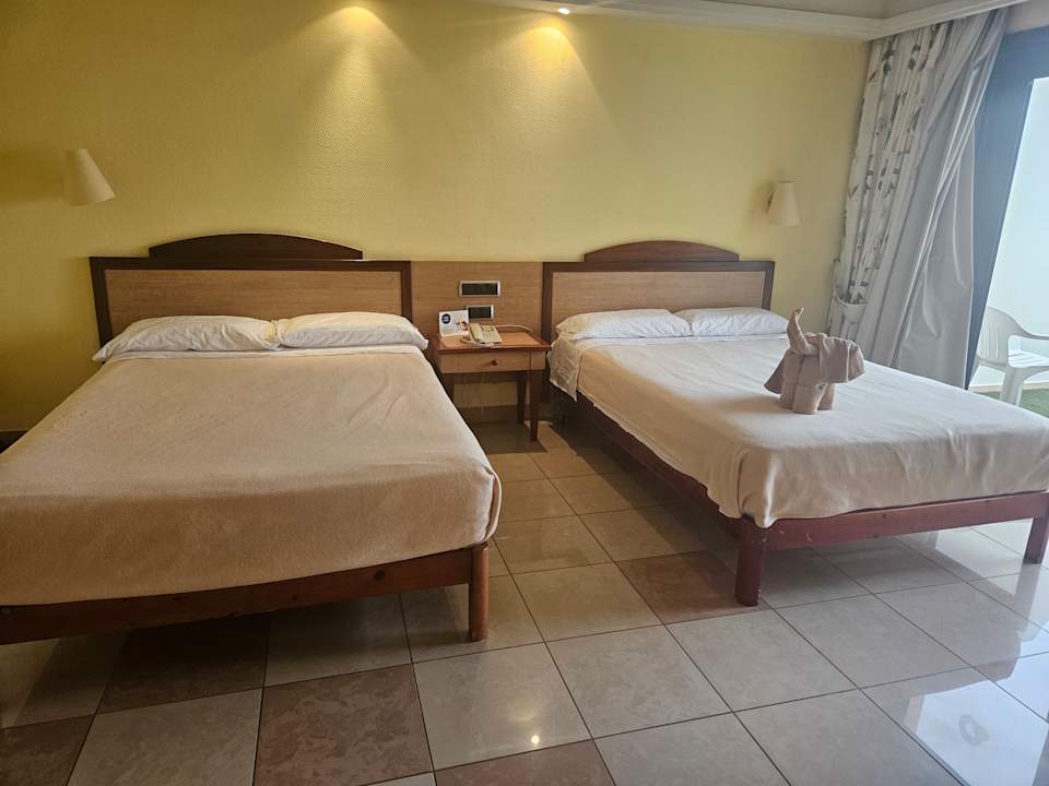 Zimmer SBH Crystal Beach Hotel & Suites
