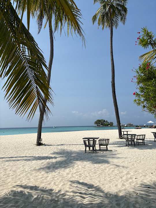 Strand Kuredu Island Resort & Spa