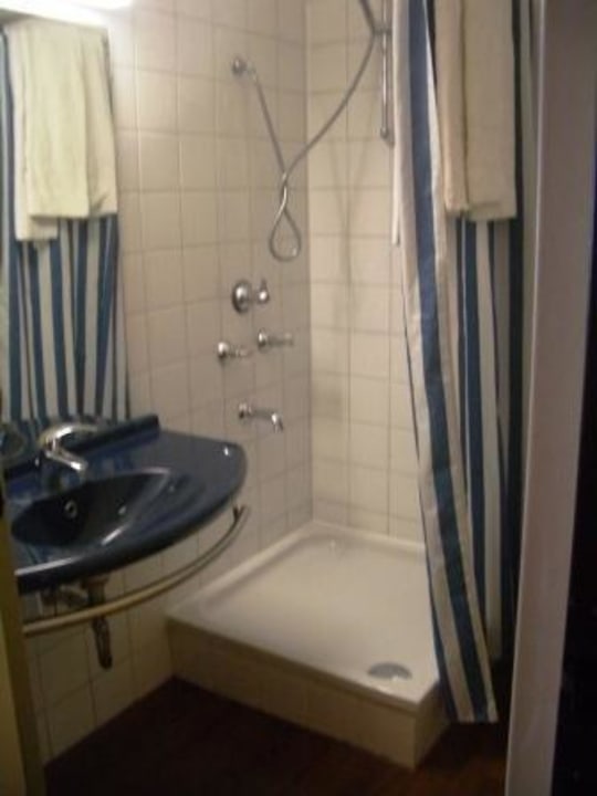 Badezimmer Youthotel Linz