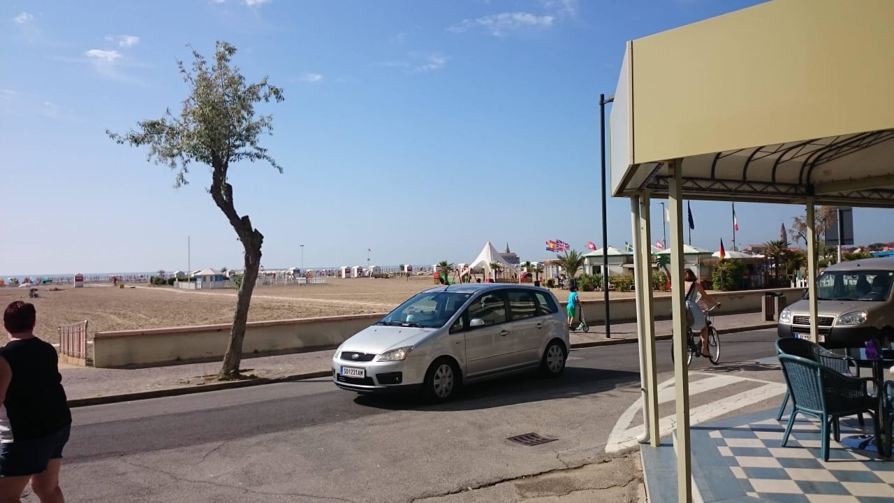 Blick Richtung Strand Hotel Riviera
