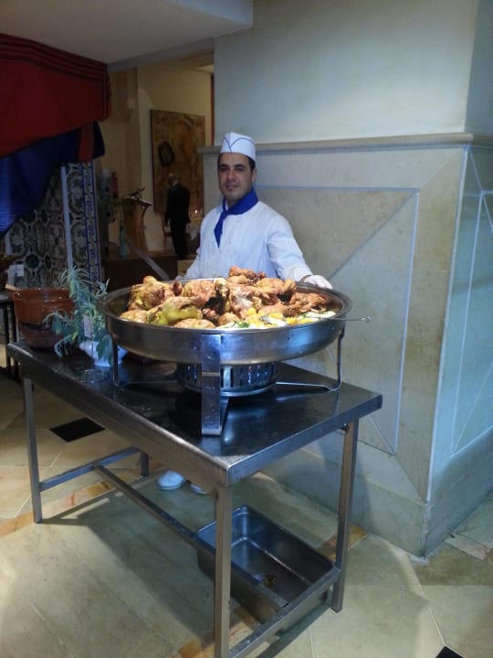 Hm - lecker! Iberostar Waves Averroes